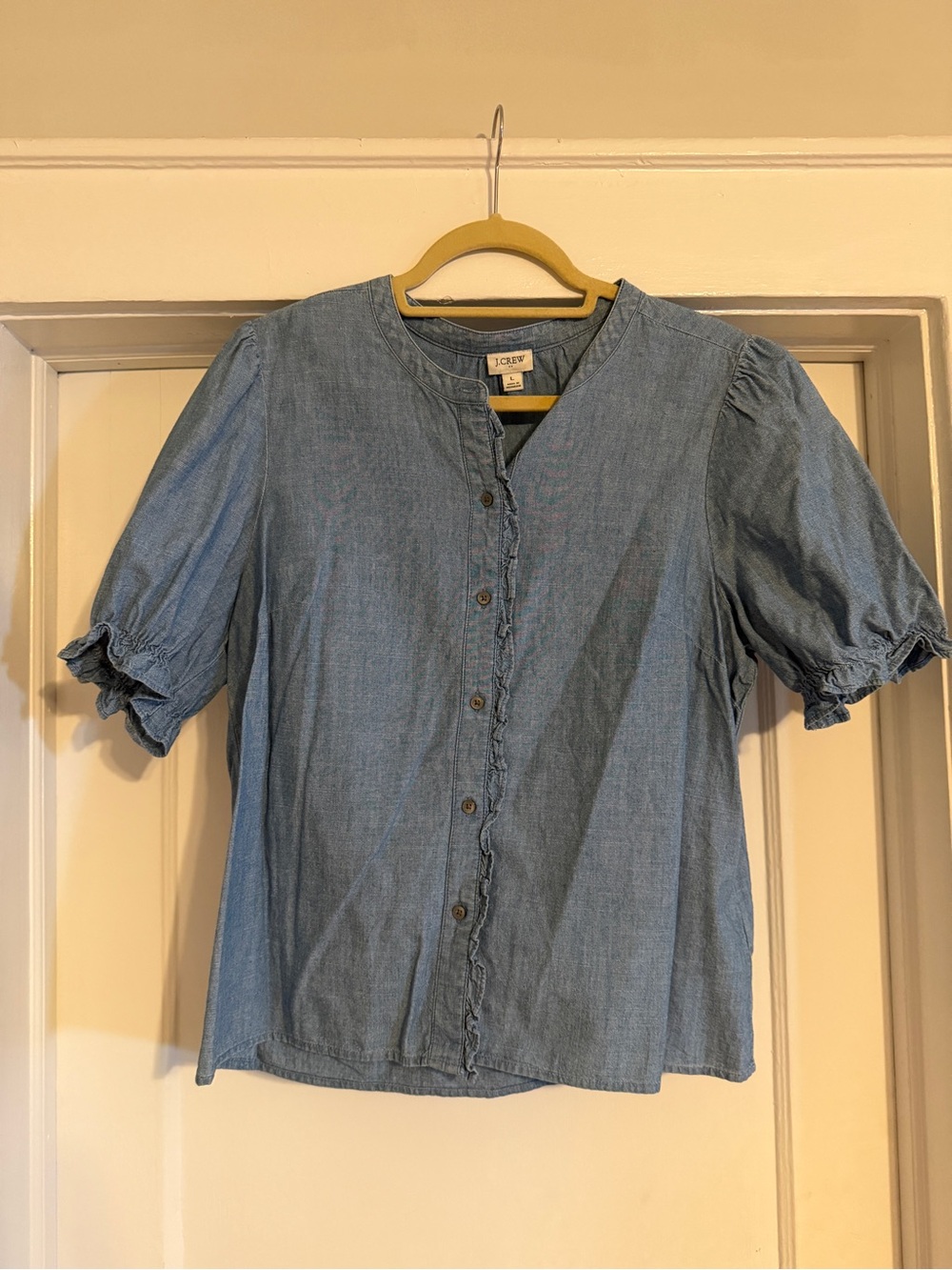 100% Cotton J. Crew Blue Chambray Button-Front Puff Sleeve Top
